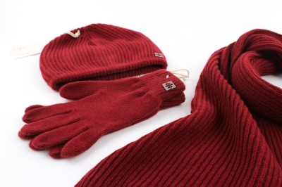Set of men's scarf, hat and gloves made of wool and cashmere Granadilla JG5190 & 5191 & 5192, burgundy