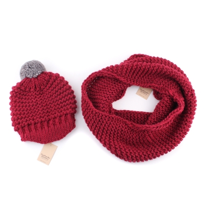 Knitted round scarf and hat set Raffaello Bettini RB SC 014 / 2622E & 011/1320, red