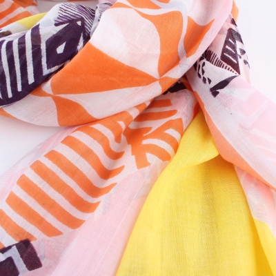 Дамски летен памучен шал HatYou SE0572, 110x180 см, Светлорозов/Многоцветен