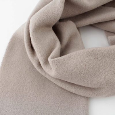 Едноцветен вълнен шал Pulcra Livigno, 30x150 cm, Бежов