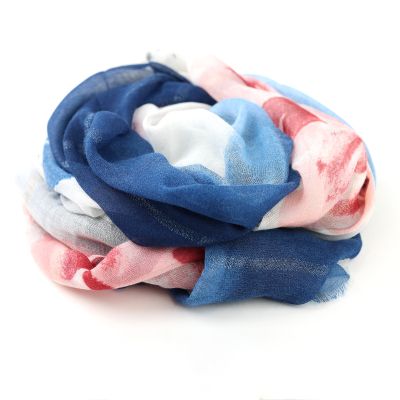 Дамски летен шал с акварелни мотиви и златисти линии HatYou, 70×190 см |Син