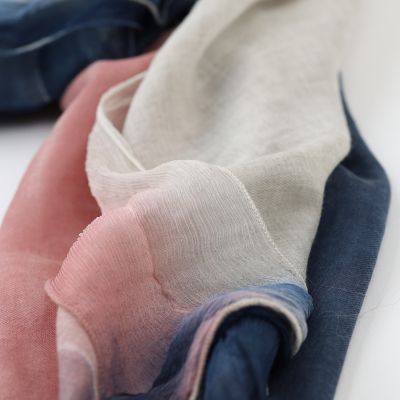 Дамски шал с преливащи се цветове Granadilla, 140х145 | Бежов