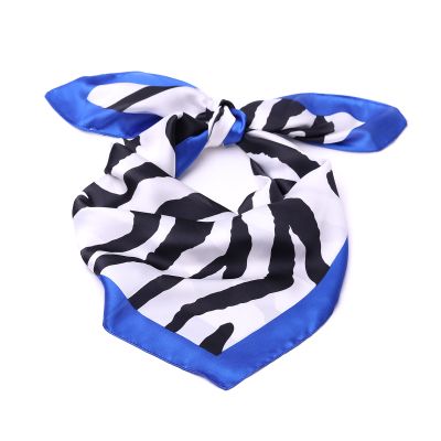 Eșarfă pătrată tip fular HatYou, 69 × 69 cm | Animal print zebră cu margine roșie