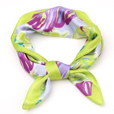 Small women's square scarf HatYou | 70x70 cm | Floral motif in light green and purple