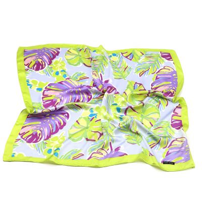 Small women's square scarf HatYou | 70x70 cm | Floral motif in light green and purple