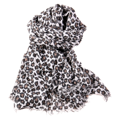scarf Leopard
